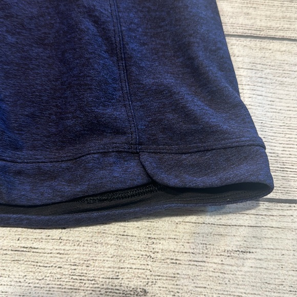 🍋Women’s Lululemon Runderful long sleeve size 6🍋 - Picture 10 of 14